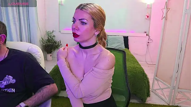 AlisaAleksandr's cam snapshot