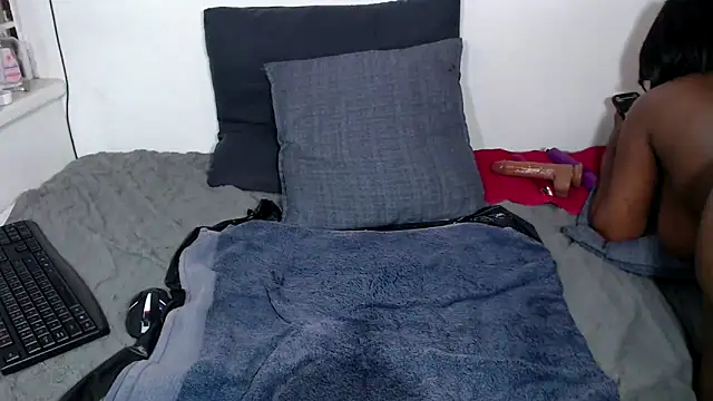 DarkBerry57's cam snapshot