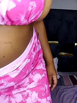 Young_Slut21's cam snapshot