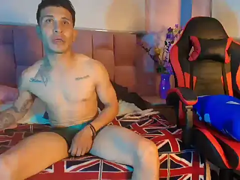 thonixxandluna live sex cam