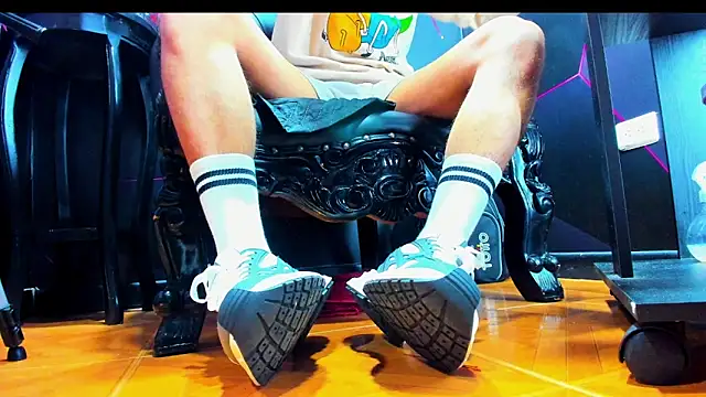 Ethan_Waalker live sex cam