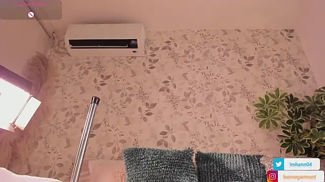 HannaSexTime live sex cam