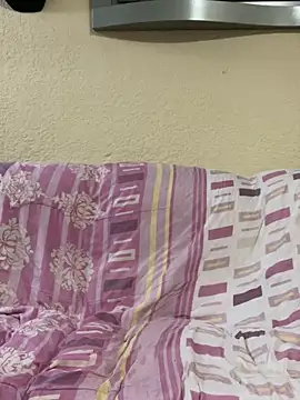 Izy_cute_ live sex cam