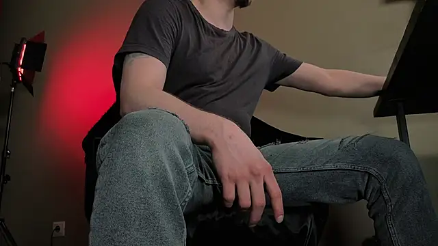 Vincent_Hardman live sex cam