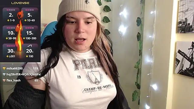 Nika_1_'s cam snapshot