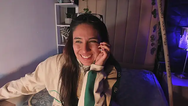 Bonnali_lune's cam snapshot