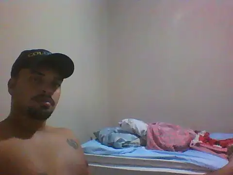 Xcumshot33's cam snapshot