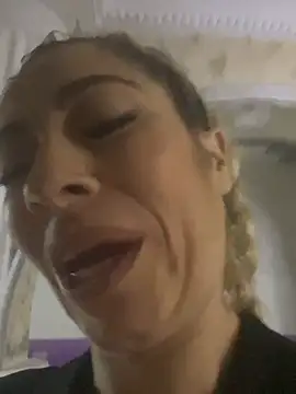 viktoria_davis_'s cam snapshot