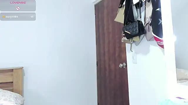 marywhitee__'s cam snapshot