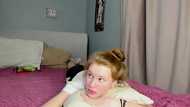 KarieBowery's cam snapshot