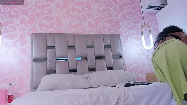 SamanthaGrace1 live sex cam