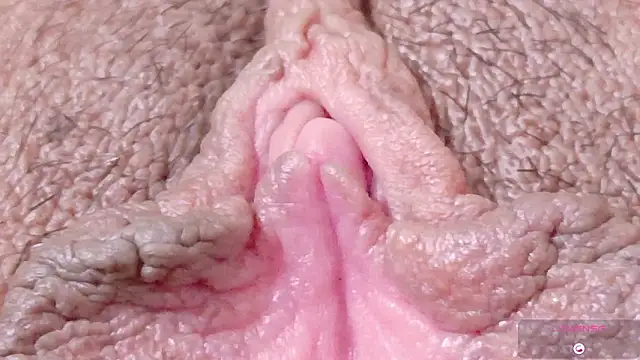 Alu_ryu live sex cam