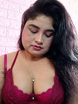 hornyriyanka live sex cam