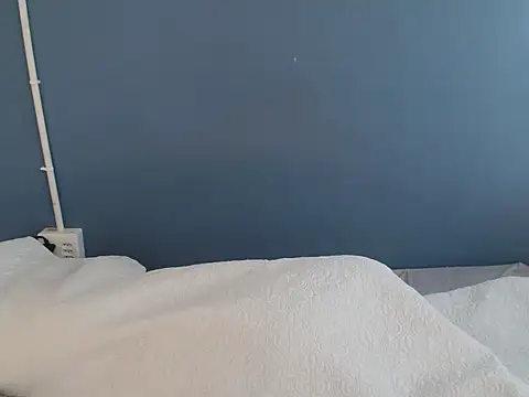 Sweet-Bella17's cam snapshot