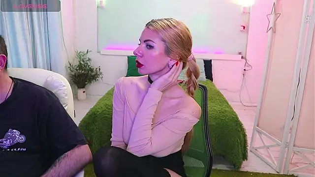 AlisaAleksandr's cam snapshot