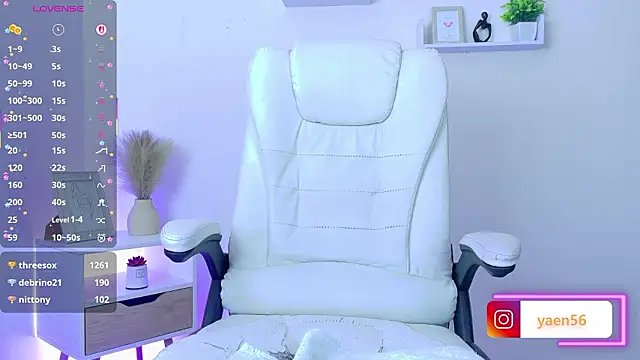 Liah__19's cam snapshot