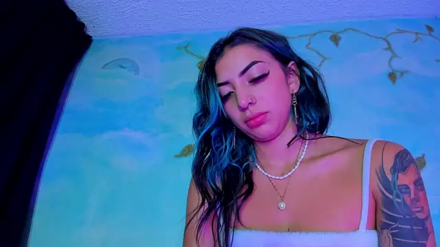 SaturnooStonee's cam snapshot