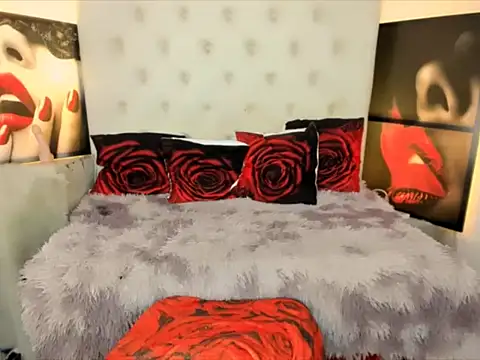 Playfullmaniac live sex cam