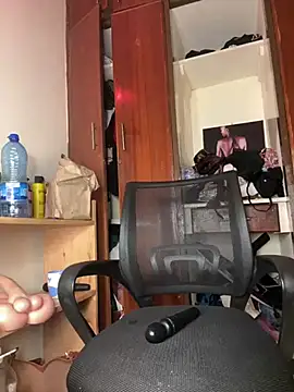 Ruthlessvee live sex cam