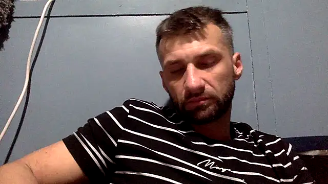 sexyhotstud12 live sex cam