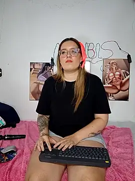 kendallclarkk03's cam snapshot