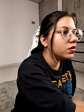 harper_ks's cam snapshot