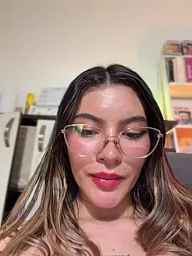 Your_Honeey live sex cam