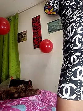 Kazsandraa's cam snapshot