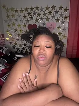 Chocolatebunnyxx96 live sex cam