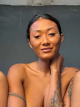 thai-dreamgirl live sex cam