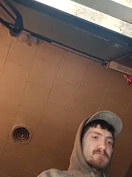 Tyhi222 live sex cam