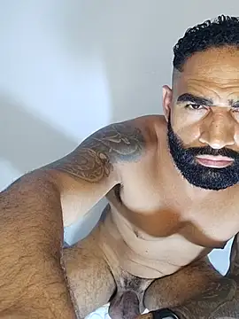 Lucius40 live sex cam