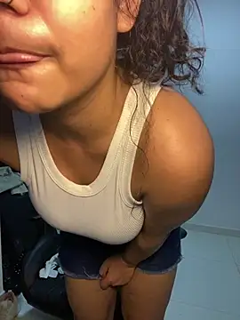 demonaughtyyy live sex cam