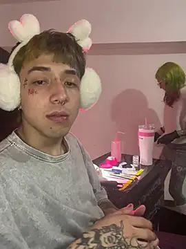 NubeZea live sex cam