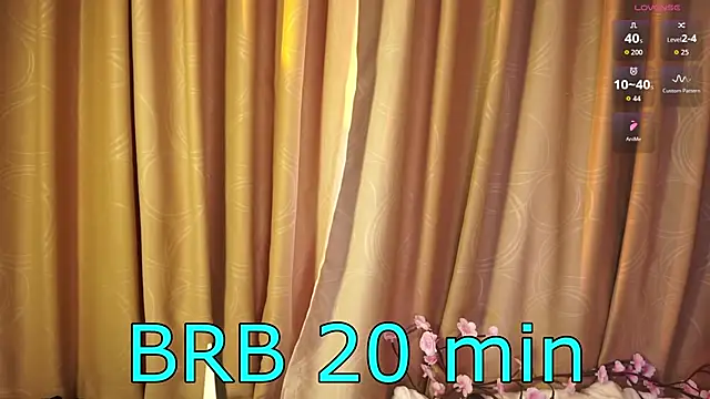 Lillu_Cooper's cam snapshot