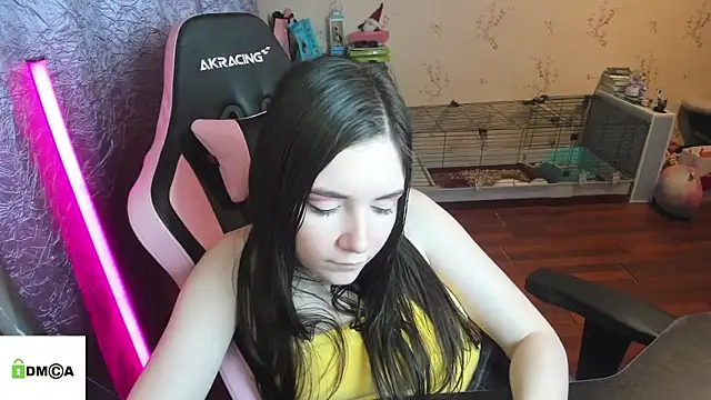 Crazy_forest_fairy's cam snapshot