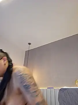 naughtylesbians__'s cam snapshot