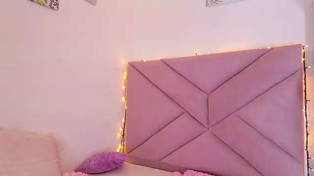 eva_sin18 live sex cam