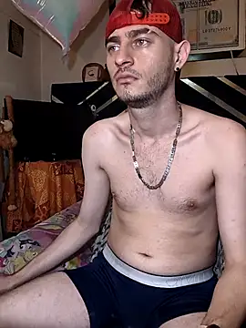 bigcockwhite777's cam snapshot