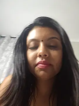 Indian_GlowingMiax live sex cam