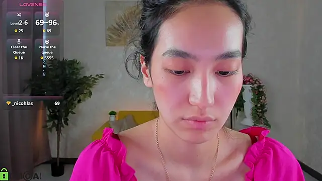 FlirtyAura's cam snapshot