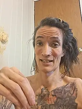 MaitressePomme3 live sex cam