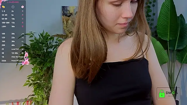 ShannaRois live sex cam