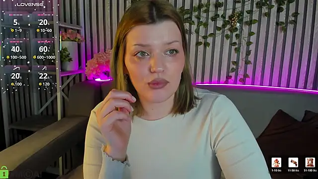 Michele_Greenn's cam snapshot