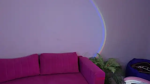 LovingWhisperr's cam snapshot