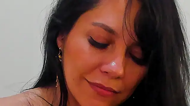 isabellarous-'s cam snapshot