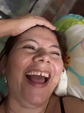 lady_and_charly's cam snapshot