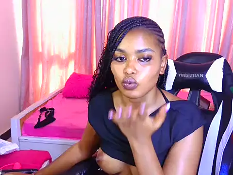 Pretty-shally's cam snapshot