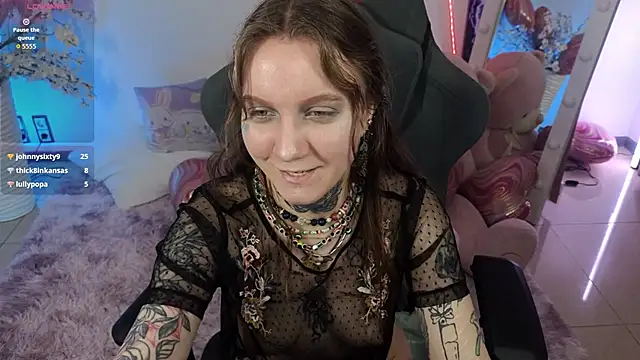 Lappyloo live sex cam