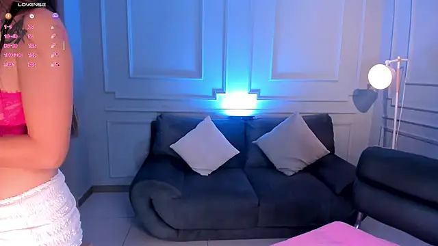 TaraLawrence's cam snapshot